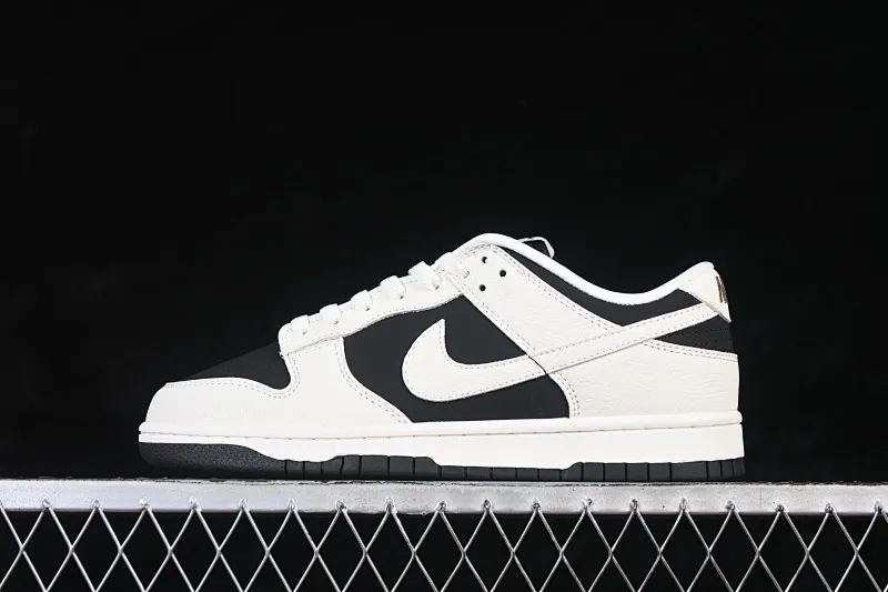 All categories Nk SB Dunk Series Nk SB Dunk Low High-end customized low-top sneakers Nike SB Dunk Low Year of the Horse limited low-top casual sneakers IF3944-001